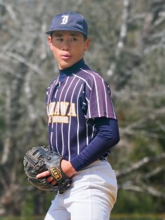 稲沢リトルシニアです。
いつも応援ありがとうございます😊

3/8(日) 練習試合
【46期生　2年生】
　　vs高岡シニアさん
　　vs奥伊勢松阪シニアさん

本日の練習試合では個々の課題が浮き彫りとなりました。
春季大会に向けて一つひとつ修正し、チームとしてさらにレベルアップしていきます。

大会では一戦でも多く戦えるよう、引き続き全員で努力していきます。

奥伊勢松阪シニアさん、会場設営等ありがとうございました。

今後ともよろしくお願いします✨

#稲沢リトルシニア
#練習試合　#中学硬式野球　#東海連盟

✼••┈┈••✼••┈┈••✼••┈┈••✼••┈┈••✼

この度、公式LINEを開設しました✨
今までの連絡手段は
お電話、Eメール、インスタDMでしたが
公式LINEを開設しましたので
練習体験への参加等、お問い合わせは
こちらからお願いいたします☺️
QRコードからは難しい方
LINE ID→ @787xomfr 

担当者が責任を持って対応させていただきますので、ご安心ください
なお、LINEでは不安を感じる方は、従来どおりお電話やメールにてご連絡ください🙆‍♀️

よろしくお願いします✨

✦••┈┈┈••┈┈┈••✦✴︎✦••┈┈┈••┈┈┈••✦
稲沢リトルシニアでは⭐️現中1生（47期生）⭐️
を１名募集しています。

硬式ボールに触れてみたい方
中学校の部活では物足りない方
体が大きくないから不安な方
足が遅いけど心配な方
上手ではないけど入団してもいいのかな…と躊躇している方
………大歓迎です！！✨

迷っている暇はありません。
まずは稲沢リトルシニアに足を運び、
通常練習に参加してみませんか❓
数時間、半日でも構いません。

【稲沢リトルシニアはキミを待っている！！✨】